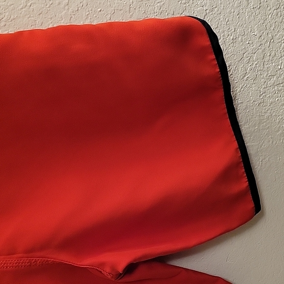 Hot Topic Swimming Trunks - Red - Medium - Picture 14 of 15